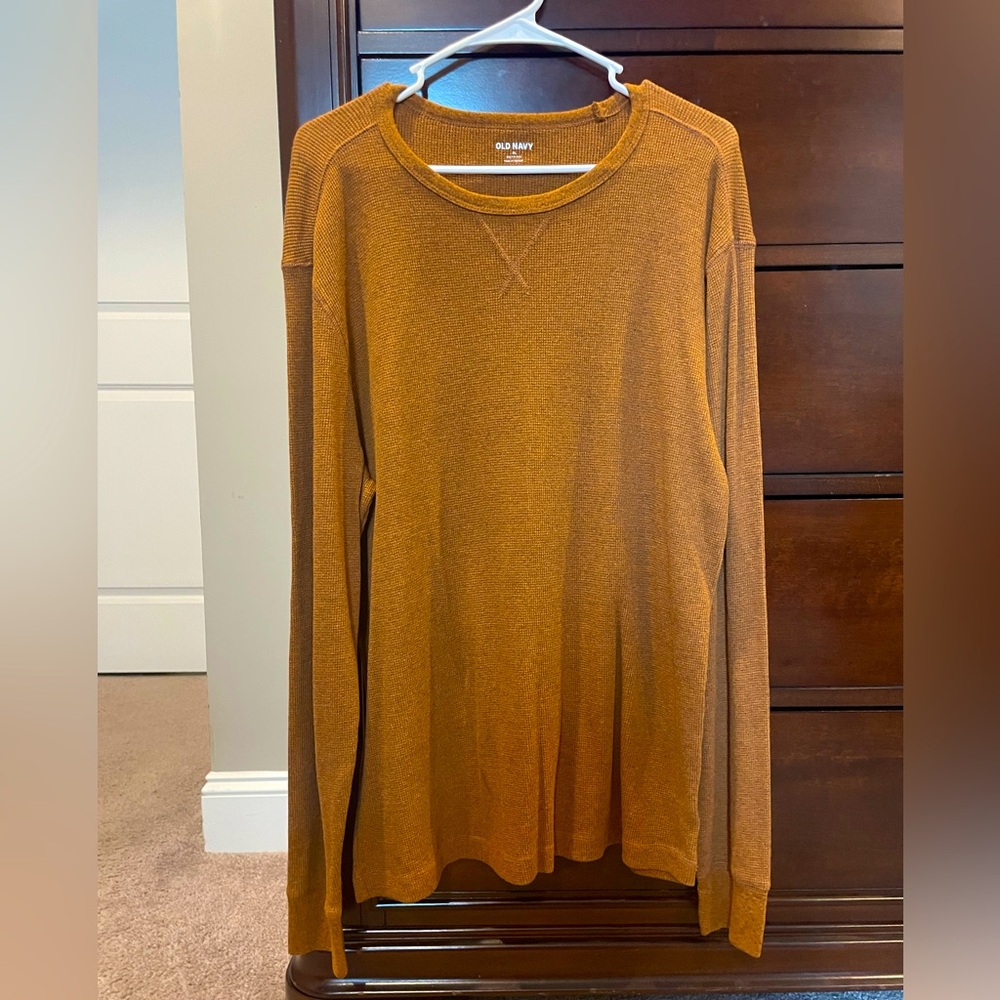 Old Navy Men's waffle knit Long Sleeve Tee